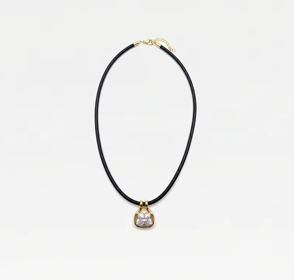 THE NAIA GEM PENDANT NECKLACE